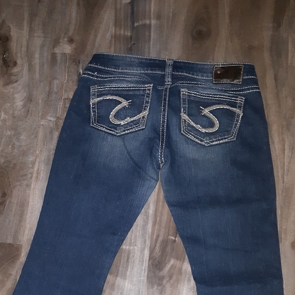 Silver Jean's - Picture 3 of 4